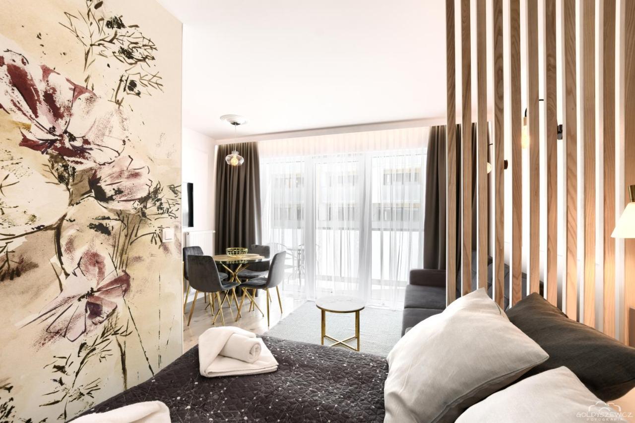 Apartamenty Promenada Kasprowicza 20 科沃布热格 外观 照片